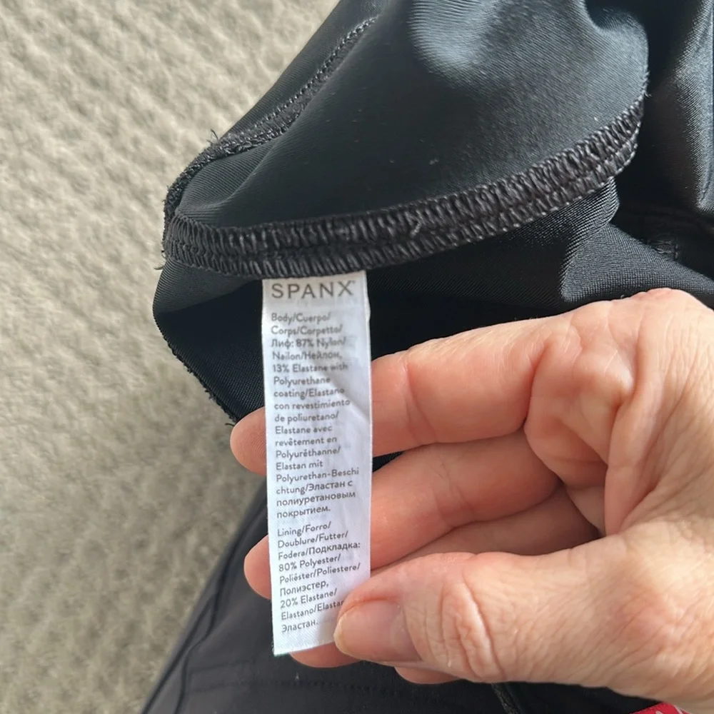 Spanx faux leather leggings - Picture 3 of 6